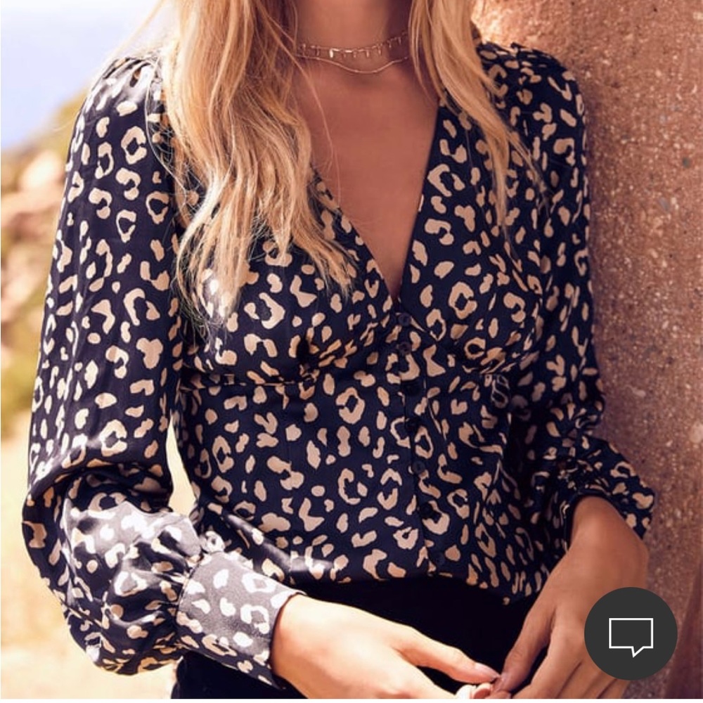Lulus leopard shirt. New with tags size M